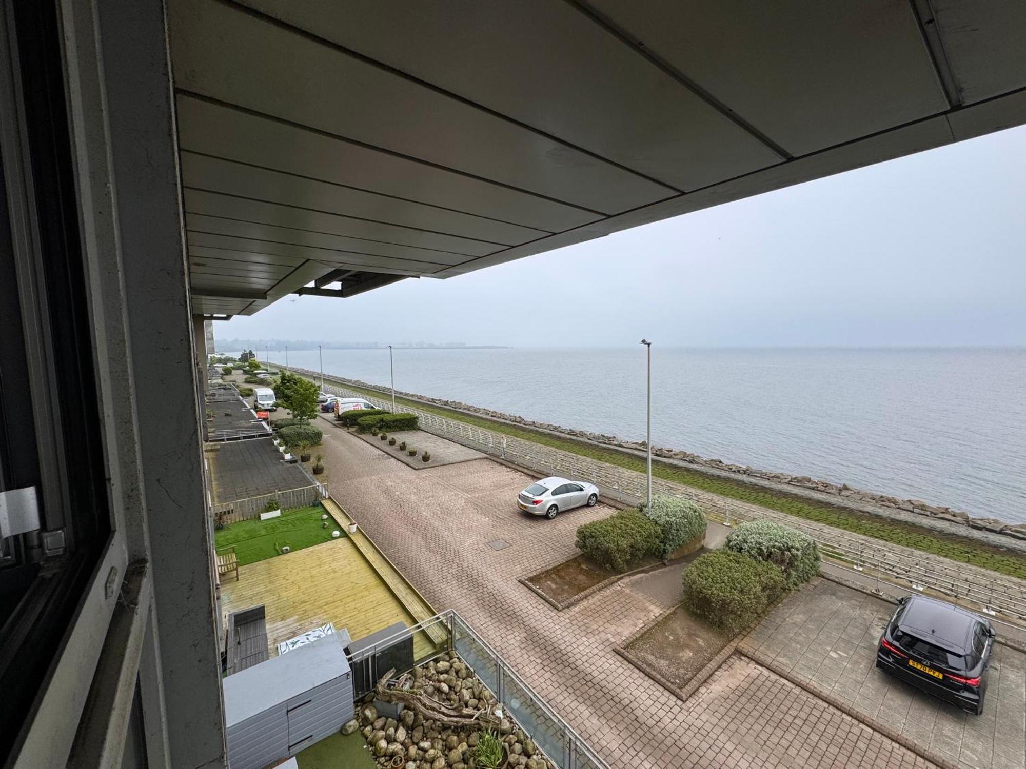Ocean Park Apartments - Oceanfront - Free Parking And Fast Wifi เอดินบะระ ภายนอก รูปภาพ