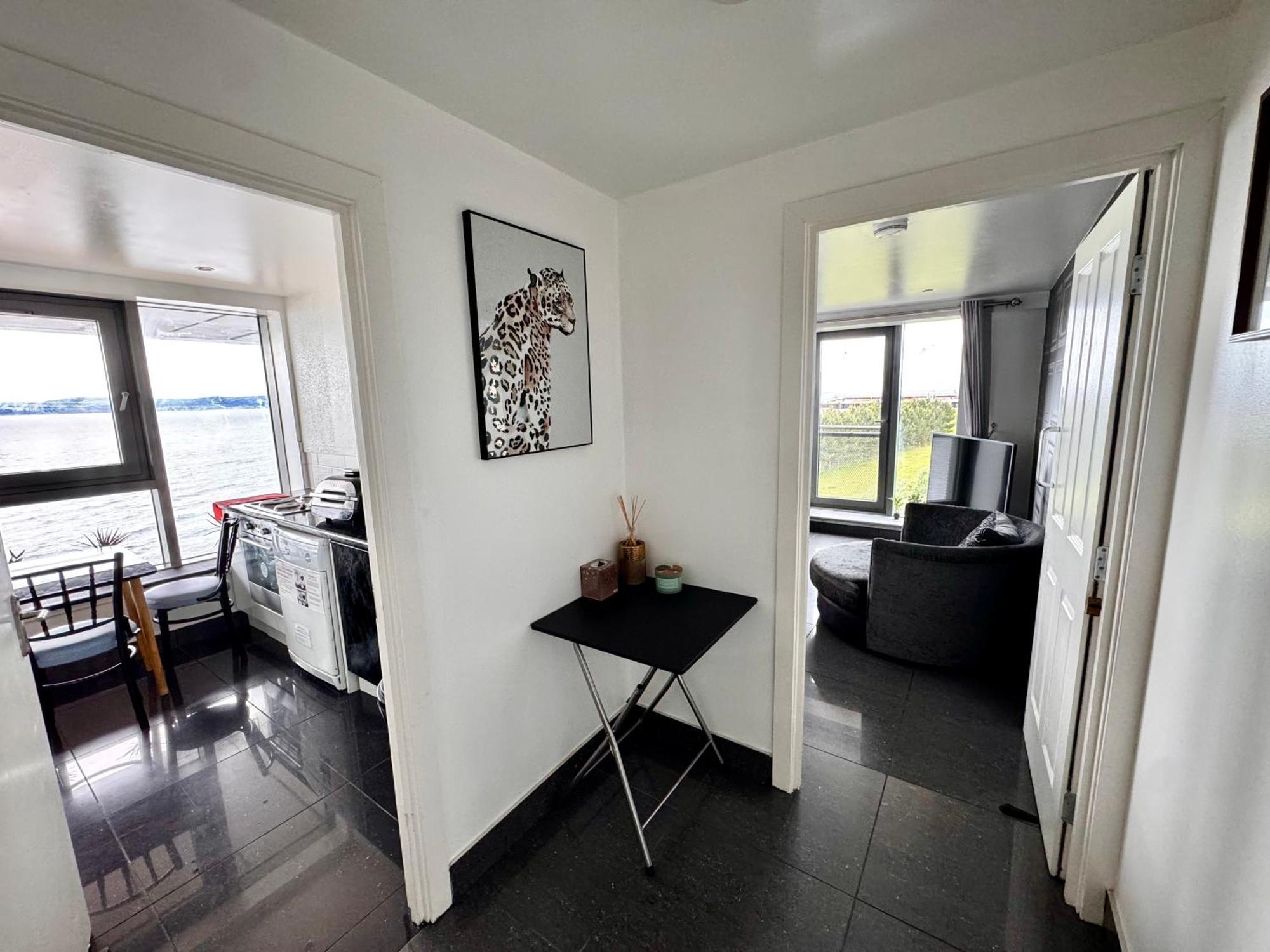 Ocean Park Apartments - Oceanfront - Free Parking And Fast Wifi เอดินบะระ ภายนอก รูปภาพ