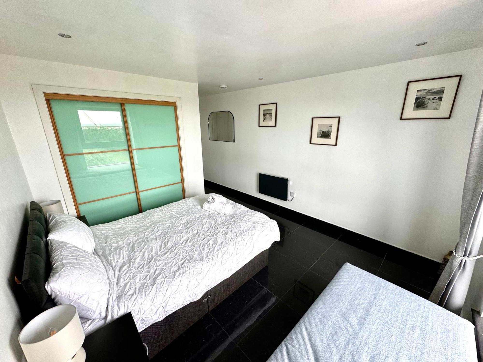 Ocean Park Apartments - Oceanfront - Free Parking And Fast Wifi เอดินบะระ ภายนอก รูปภาพ
