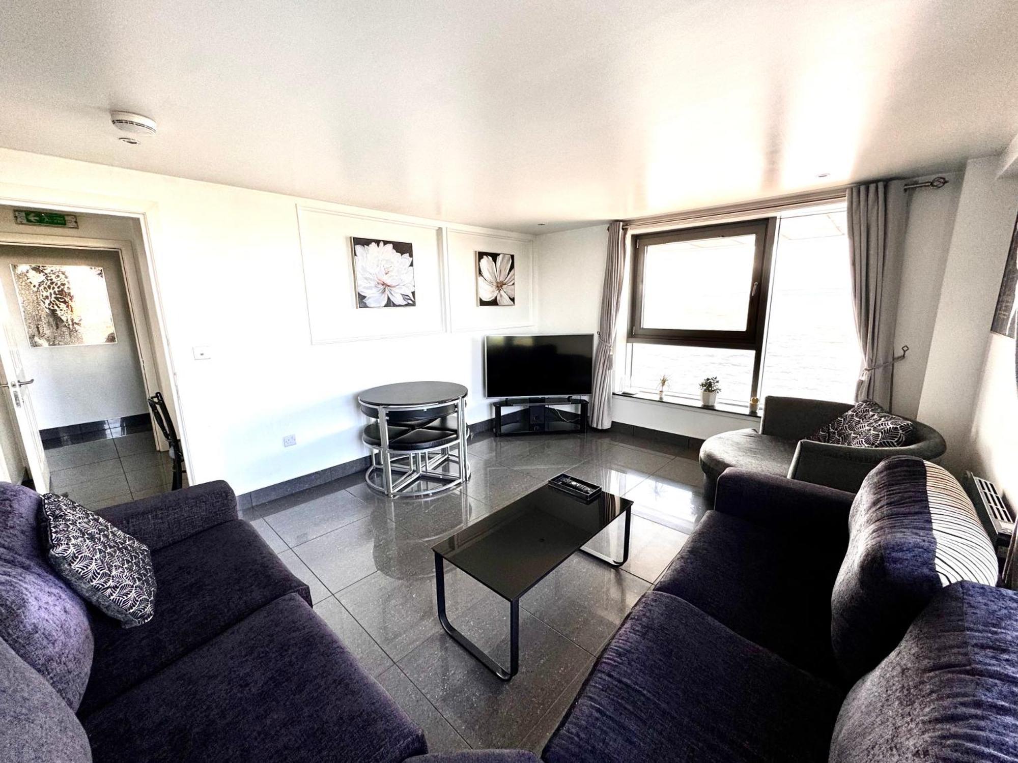 Ocean Park Apartments - Oceanfront - Free Parking And Fast Wifi เอดินบะระ ภายนอก รูปภาพ