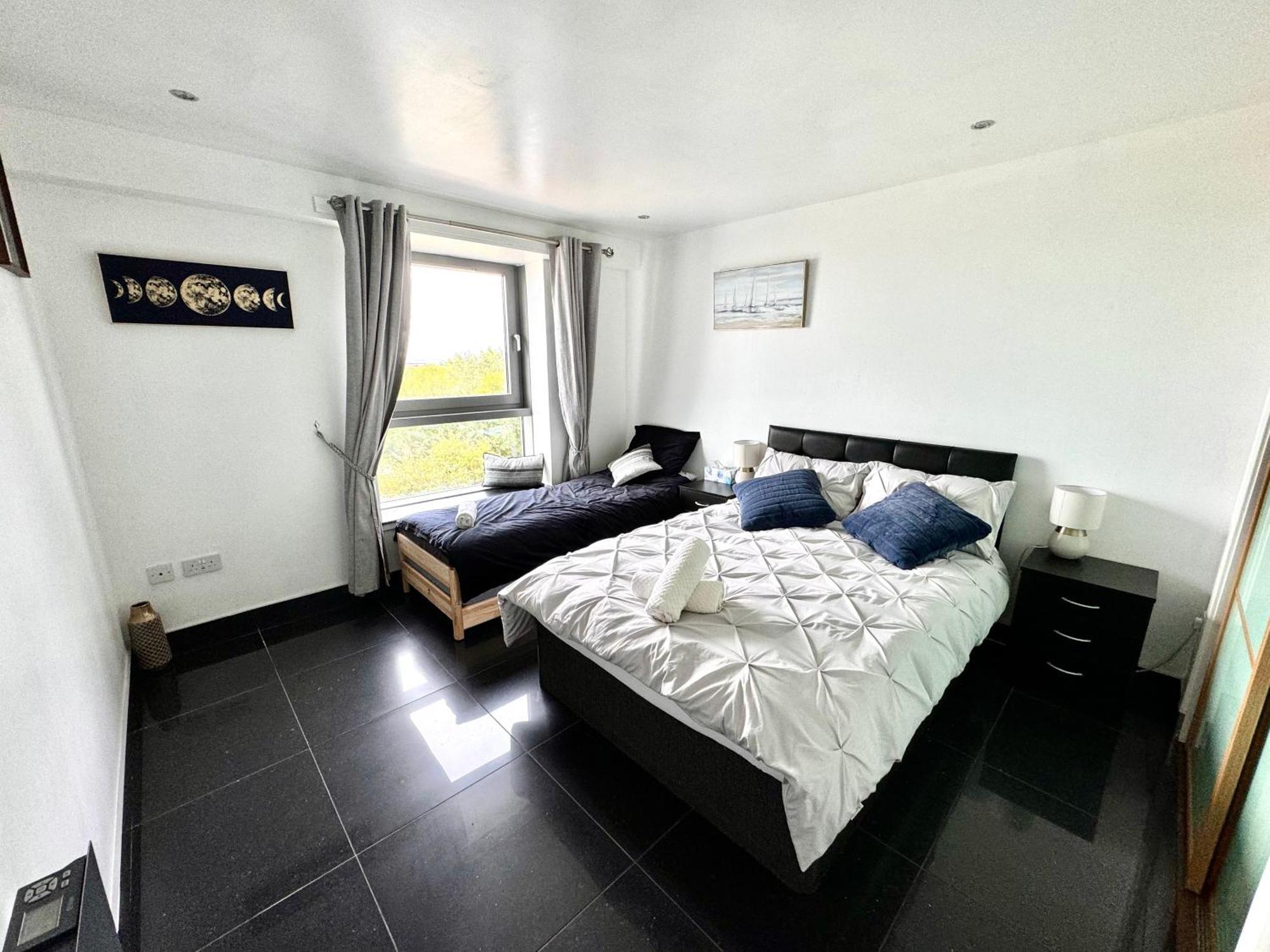 Ocean Park Apartments - Oceanfront - Free Parking And Fast Wifi เอดินบะระ ภายนอก รูปภาพ